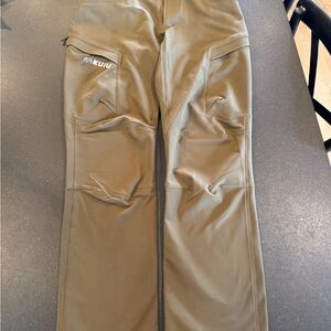 KUIU Attack Pants in Bourbon